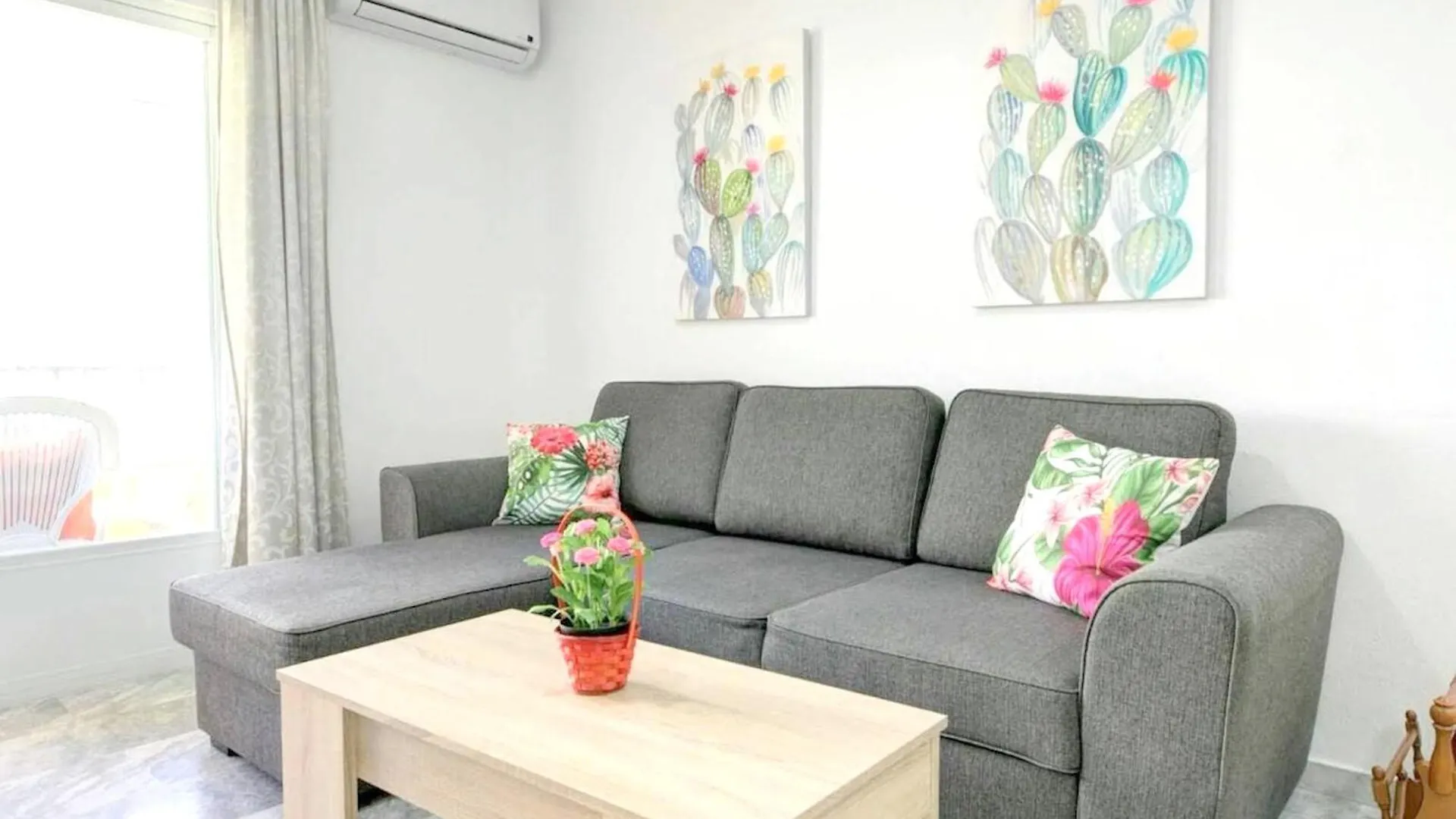 Charming Apartment In Central Fuengirola With Shared Pool 0*,