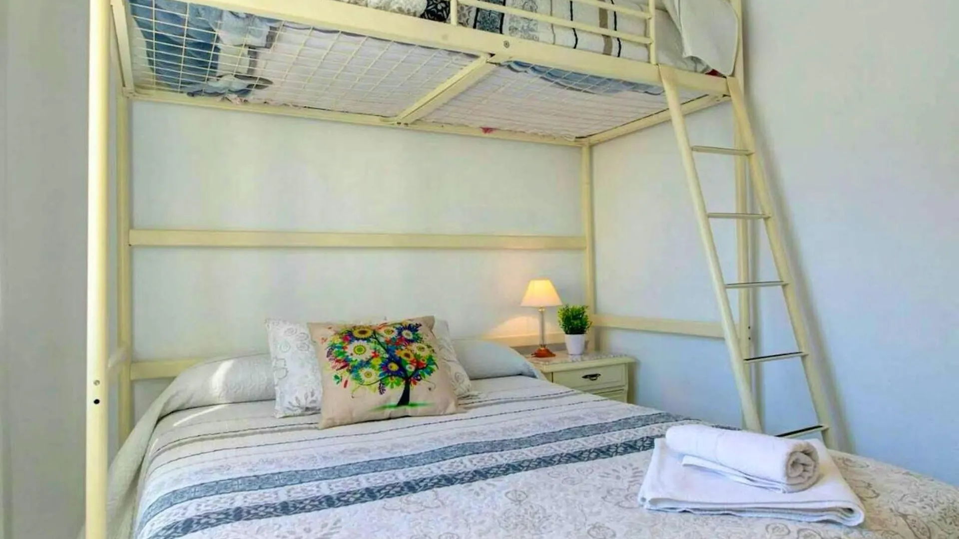 Charming Apartment In Central Fuengirola With Shared Pool